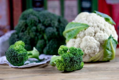 broccoli VS cauliflower