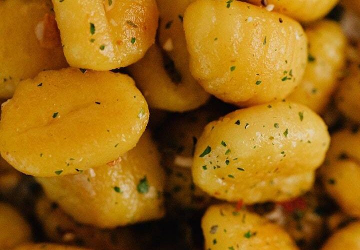 How to make gnocchi using mashed potatoes